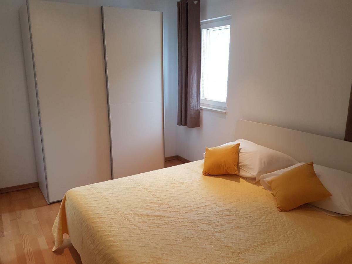 Fantasy Apartment กอร์จูลา ภายนอก รูปภาพ
