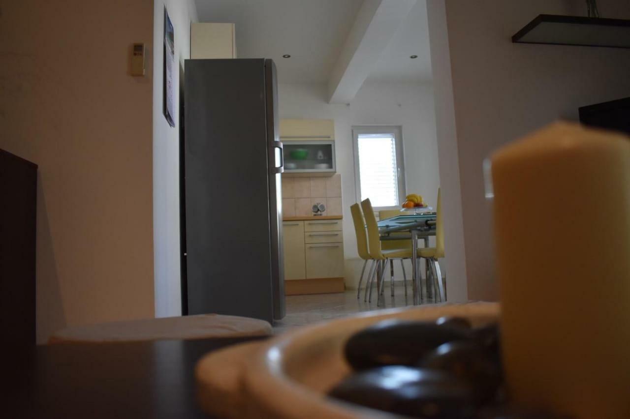 Fantasy Apartment กอร์จูลา ภายนอก รูปภาพ