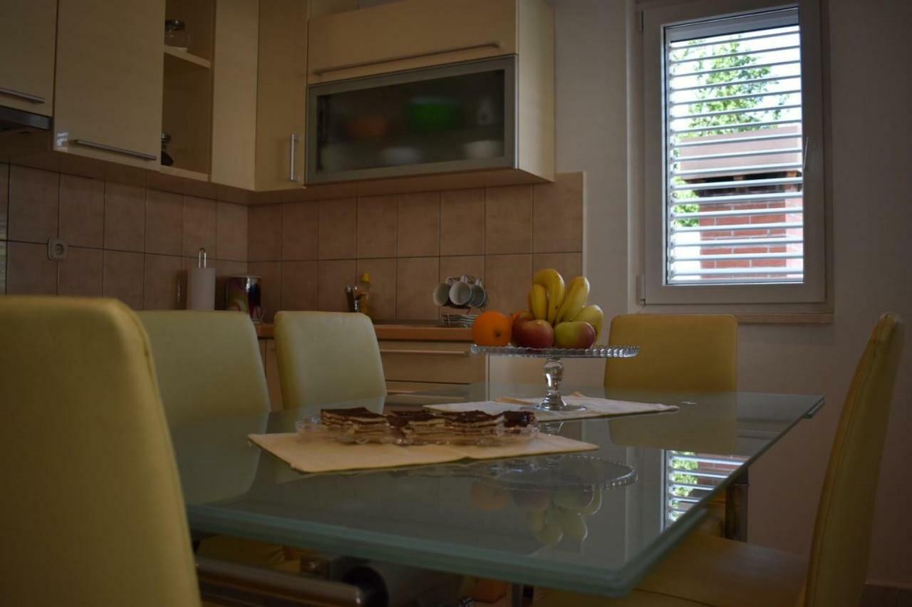 Fantasy Apartment กอร์จูลา ภายนอก รูปภาพ