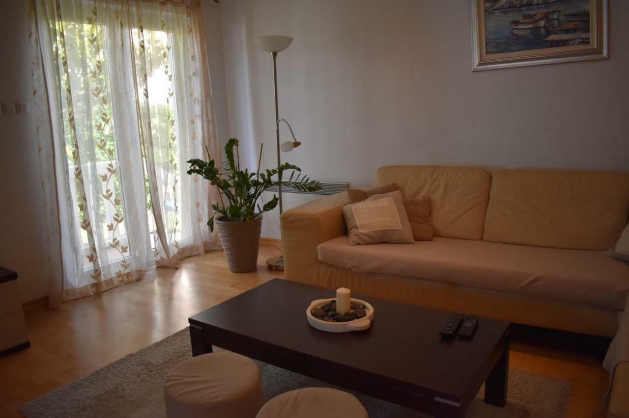 Fantasy Apartment กอร์จูลา ภายนอก รูปภาพ